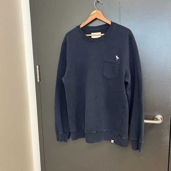 Revolution XL GUC some fading/stains Blue Crewneck Sweater Classic Knit Design - Picture 9 of 16